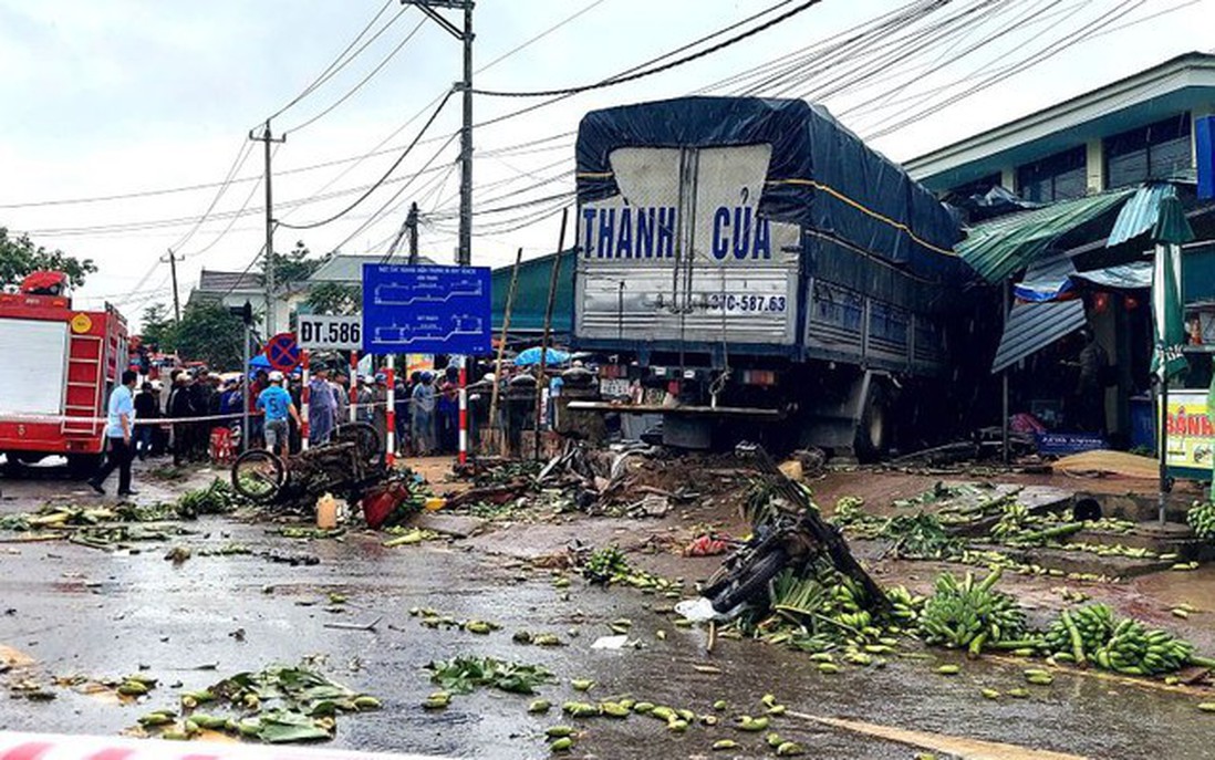 Thủ tướng chỉ đạo khắc phục hậu quả vụ tai nạn giao thông đặc biệt nghiêm trọng tại Quảng Trị