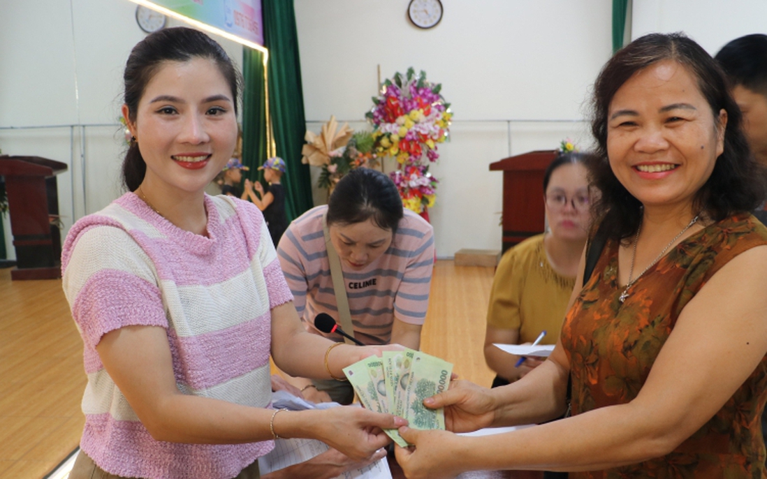 Hoàn tất chuyển tiền quà tặng Quốc khánh 2/9 về các xã, phường trên cả nước