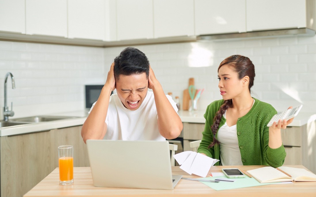 Khủng hoảng âm ỉ biến hôn nhân thành "cơm nguội"