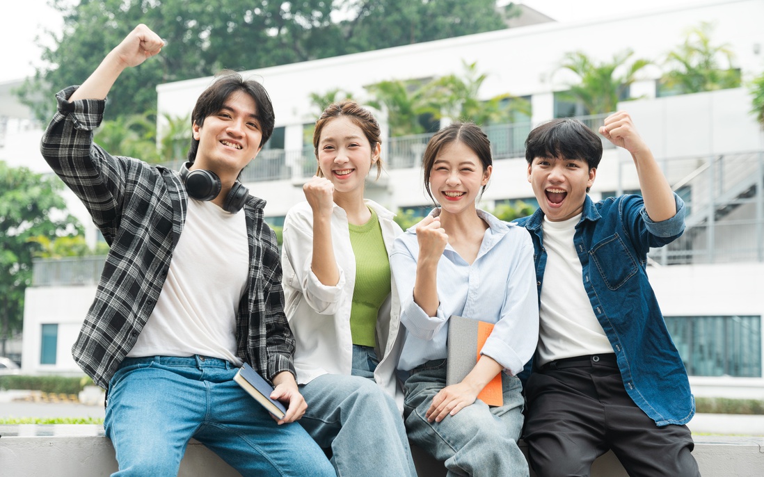 Cơ hội săn giải thưởng để thăm trường cũ ở Vương quốc Anh