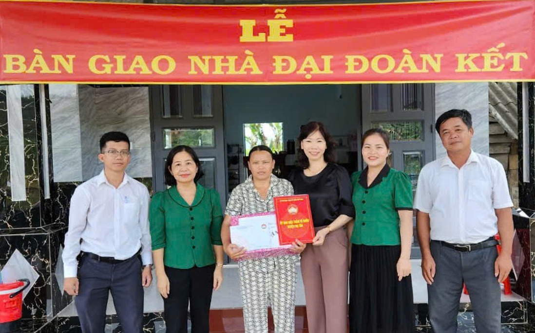 Lâm Đồng: Xã Đạ Tẻh huy động sức mạnh đại đoàn kết chung tay xóa nhà tạm, nhà dột nát