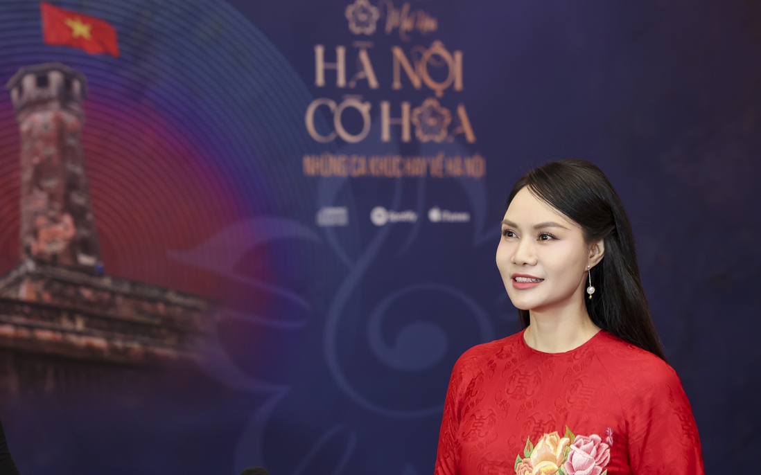 NSND Mai Hoa thử thách hát nốt cao trong album về Hà Nội