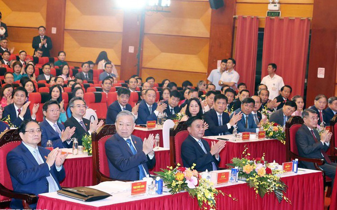 Xây dựng Đảng bộ Mặt trận Tổ quốc, các đoàn thể Trung ương là nòng cốt chính trị