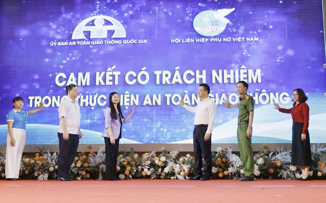 Gia đình đóng vai trò then chốt trong xây dựng văn hóa tham gia giao thông 