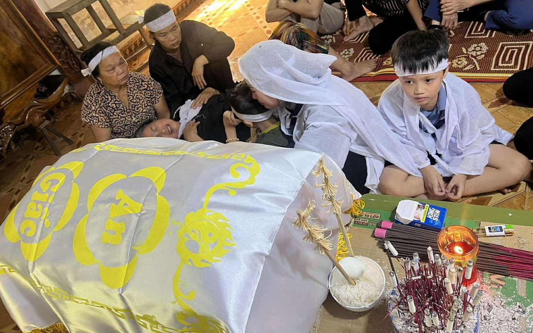 Bố qua đời đột ngột nơi xứ người, 2 con thơ mịt mù tương lai