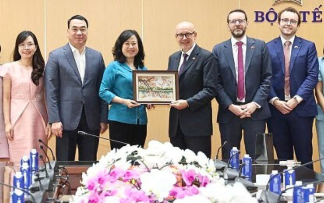 Bộ Y tế đề nghị Anh hỗ trợ nâng cao năng lực ứng phó dịch bệnh truyền nhiễm, bệnh mới nổi