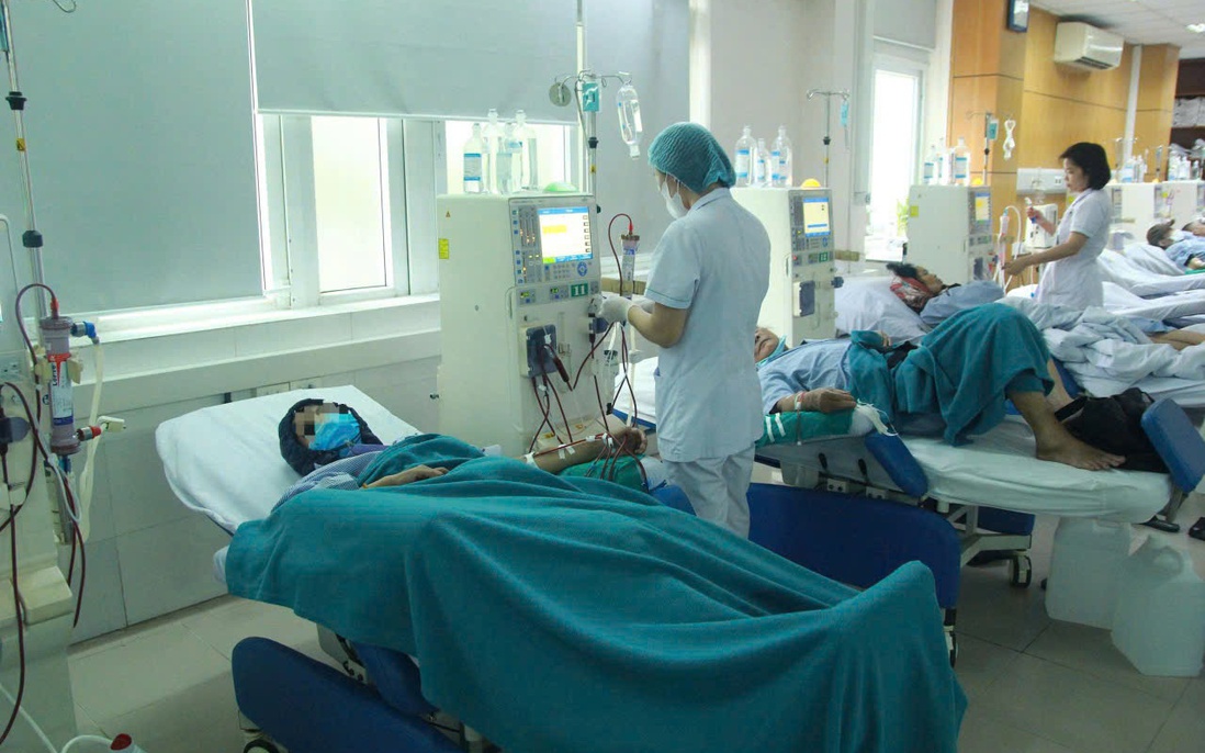 "Căn bệnh của người giàu" và phận đời gắn với máy lọc máu