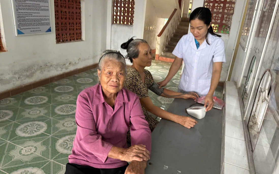Trạm y tế xã - mắt xích quan trọng trong chăm sóc sức khỏe cộng đồng