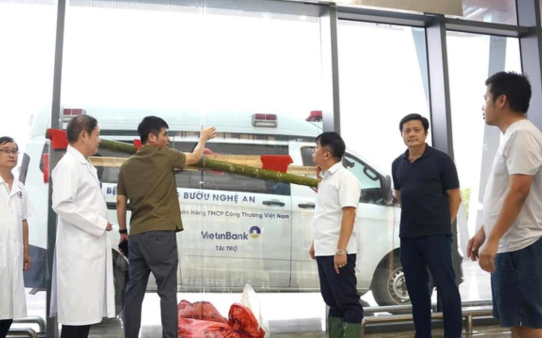 Bảo đảm thuốc, giường bệnh và cấp cứu kịp thời sau bão số 10