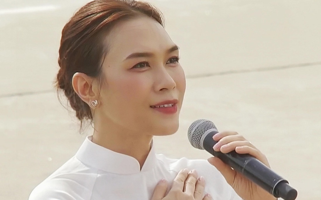 Mỹ Tâm: “Tôi sẽ luôn khắc ghi và giữ mãi lá cờ Việt Nam trong tim mình”
