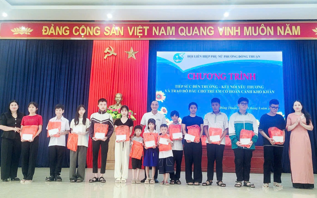 Phụ nữ Đồng Thuận tiếp sức học sinh nghèo trước thềm năm học mới