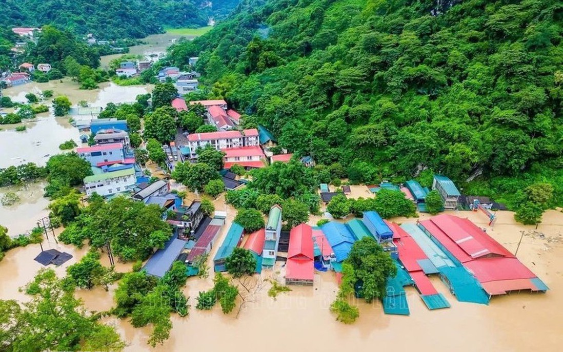 Cập nhật tình hình bão lũ tại các tỉnh Cao Bằng và Lào Cai
