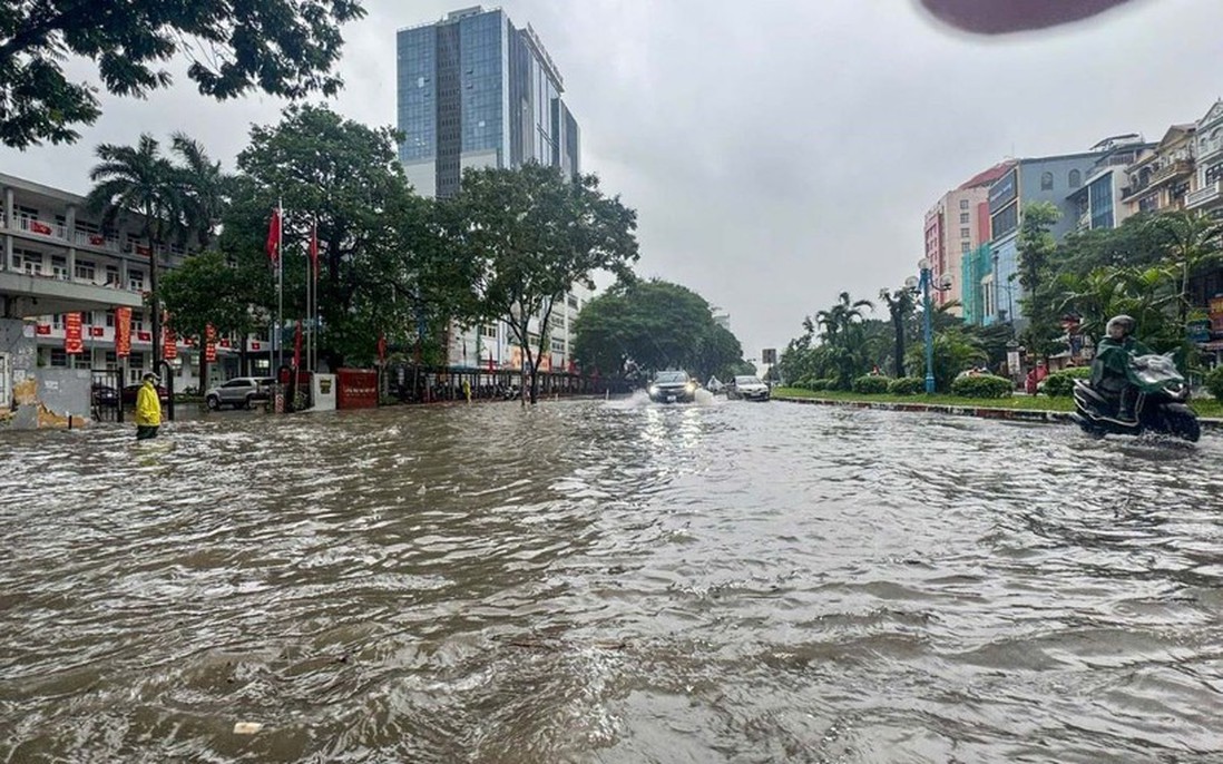 Hà Nội mưa lớn, lệnh báo động lũ sông Tích, sông Bùi