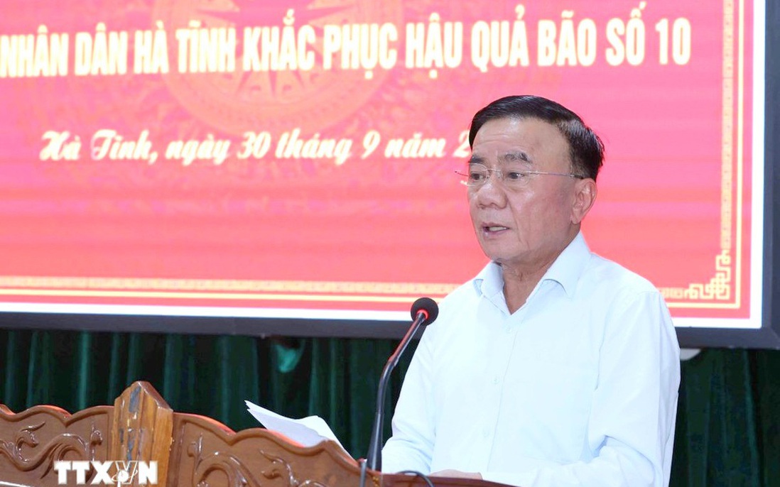 Thường trực Ban Bí thư động viên, hỗ trợ Hà Tĩnh khắc phục hậu quả bão số 10