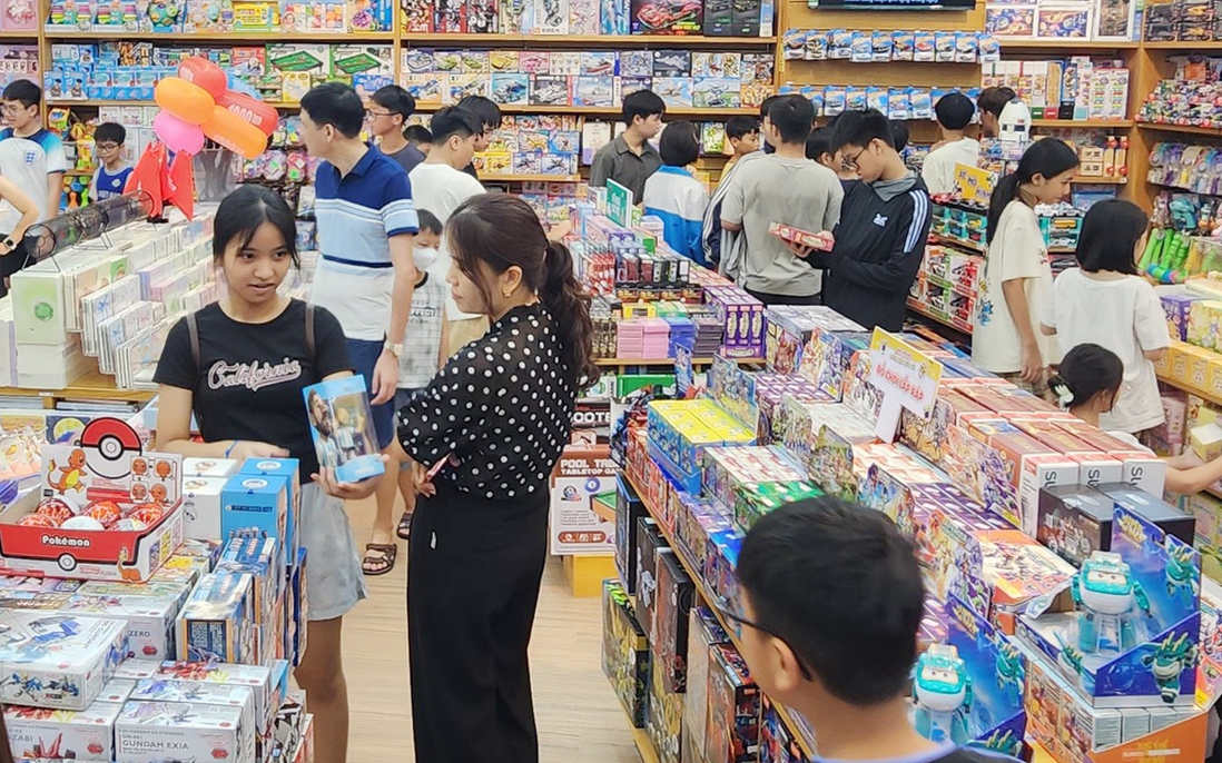 Hàng loạt sản phẩm khuyến mại đến 50% mùa tựu trường
