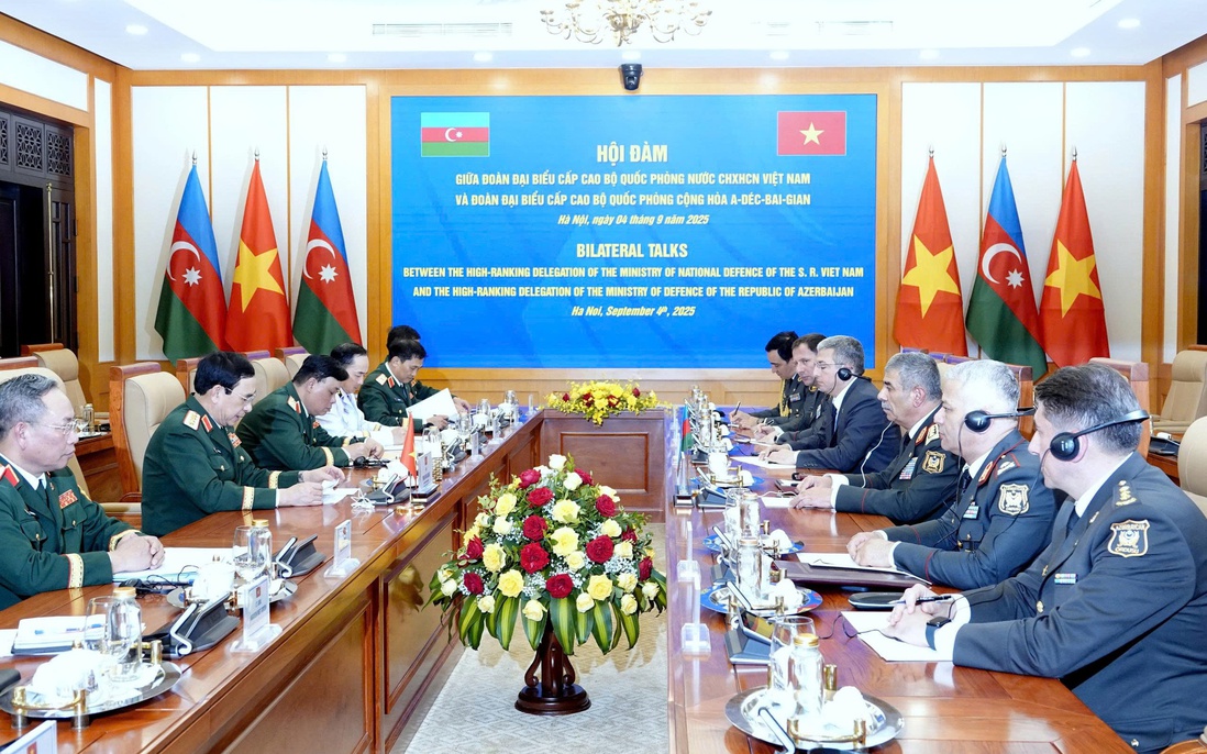 Hội đàm giữa Bộ trưởng Bộ Quốc phòng hai nước Việt Nam và Azerbaijan