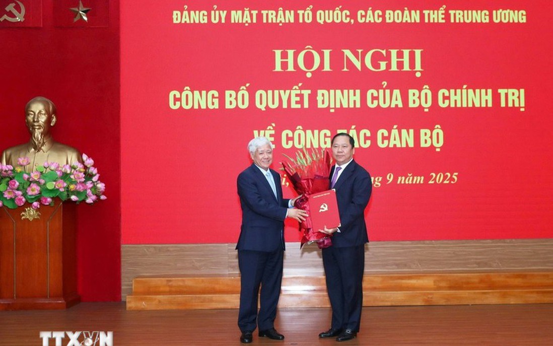 Đồng chí Nguyễn Phi Long giữ chức Phó Bí thư Đảng ủy Mặt trận Tổ quốc, các đoàn thể Trung ương