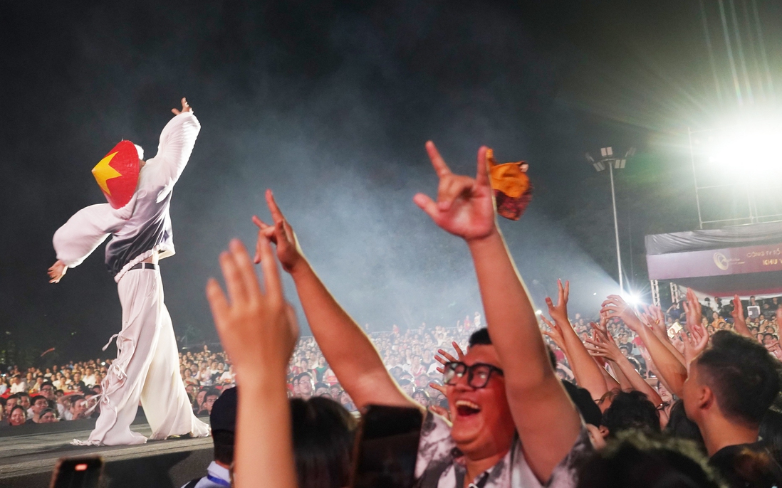 Khán giả "cháy" cùng "Rock Concert - Trái tim Việt Nam”