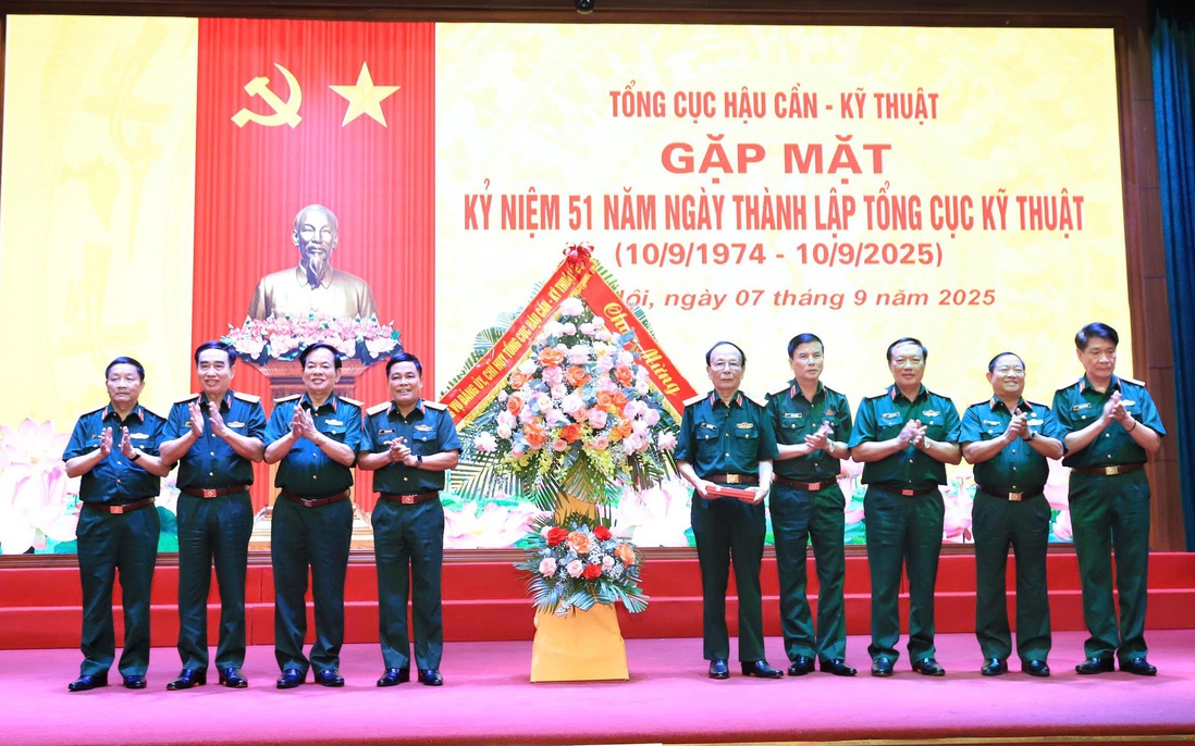 Ôn lại 51 năm chặng đường vẻ vang của ngành kỹ thuật Quân đội