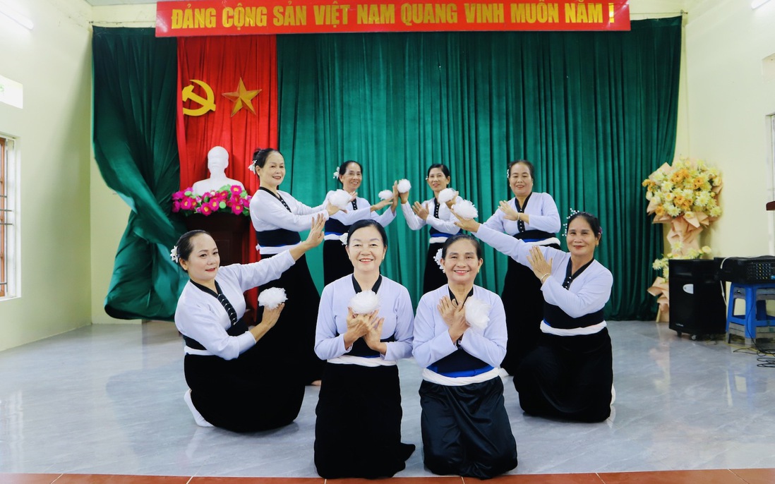 CLB văn nghệ, thể thao - Cầu nối gắn kết ở Tiểu khu nông thôn mới kiểu mẫu Chiềng Thượng