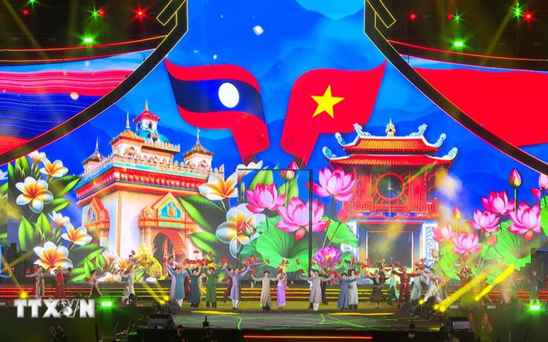 Đêm nghệ thuật đặc biệt khẳng định sức sống bền chặt của quan hệ Việt–Lào