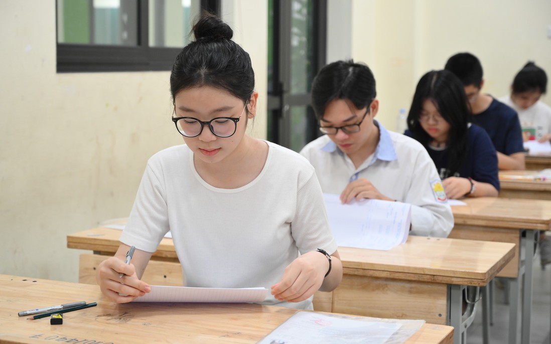 Hà Nội: "Nín thở" chờ công bố môn thi thứ 3 tuyển sinh lớp 10 công lập