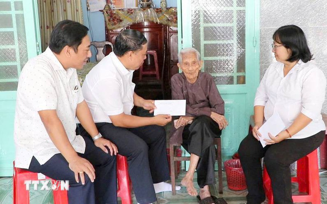 Hơn 5,88 triệu người được tặng quà nhân dịp Đại hội XIV của Đảng và Tết Bính Ngọ