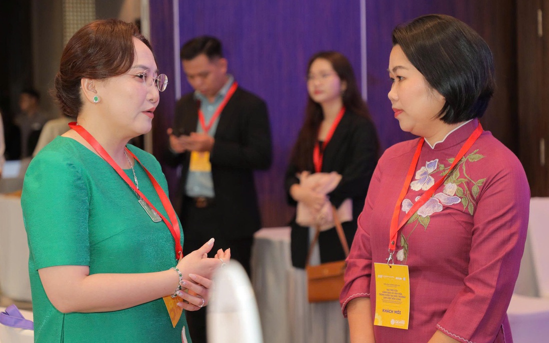 Những rào cản vô hình nào làm hạn chế bình đẳng giới tại nơi làm việc?