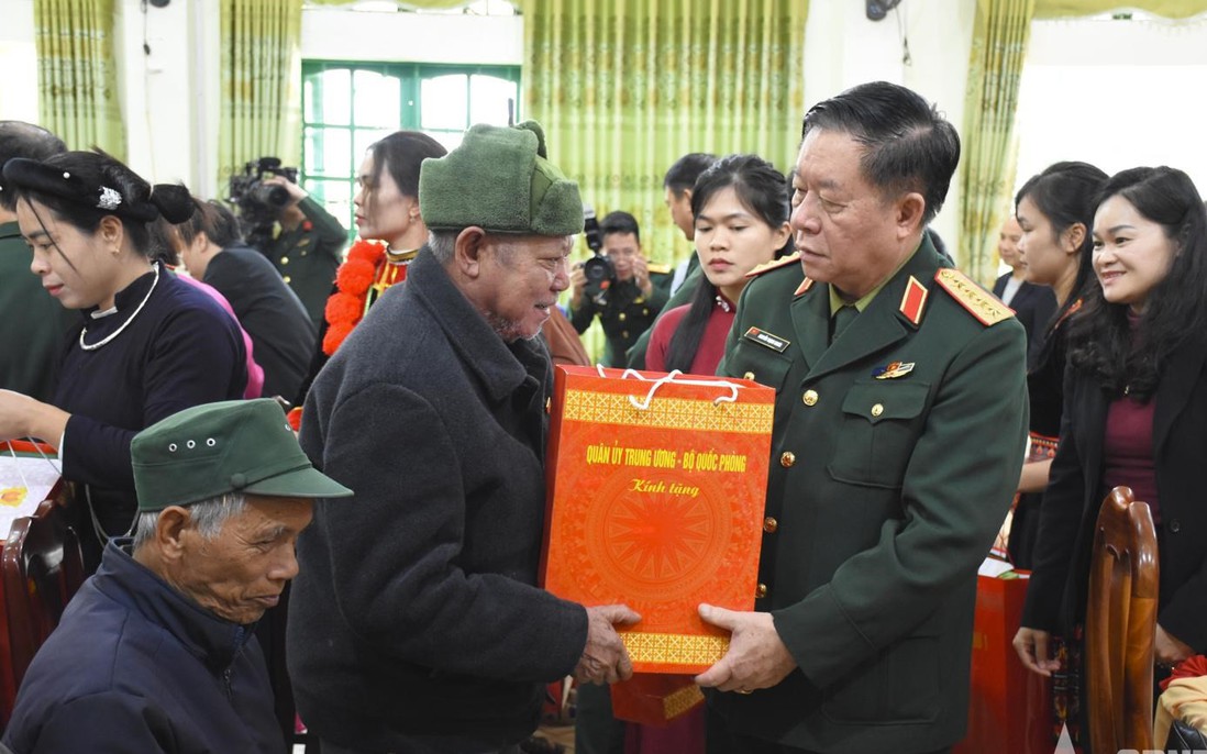 Xây dựng Đảng bộ Quân đội mẫu mực, tiêu biểu, ngang tầm nhiệm vụ