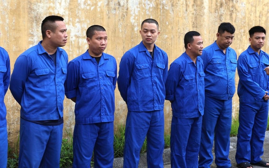 Ninh Bình: Triệt phá đường dây cá độ bóng đá 1.200 tỷ đồng do "Việt Bài" cầm đầu