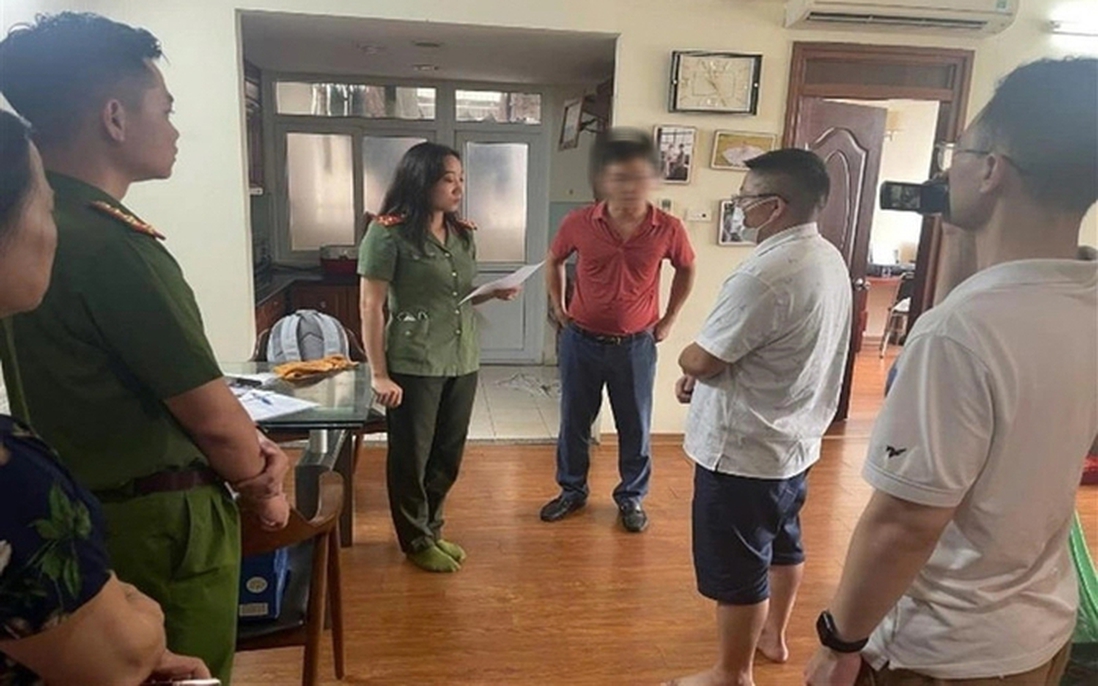 Cựu lãnh đạo viện nghiên cứu dựng "Cambridge International" giả, lừa 1.425 người học tiếng Anh