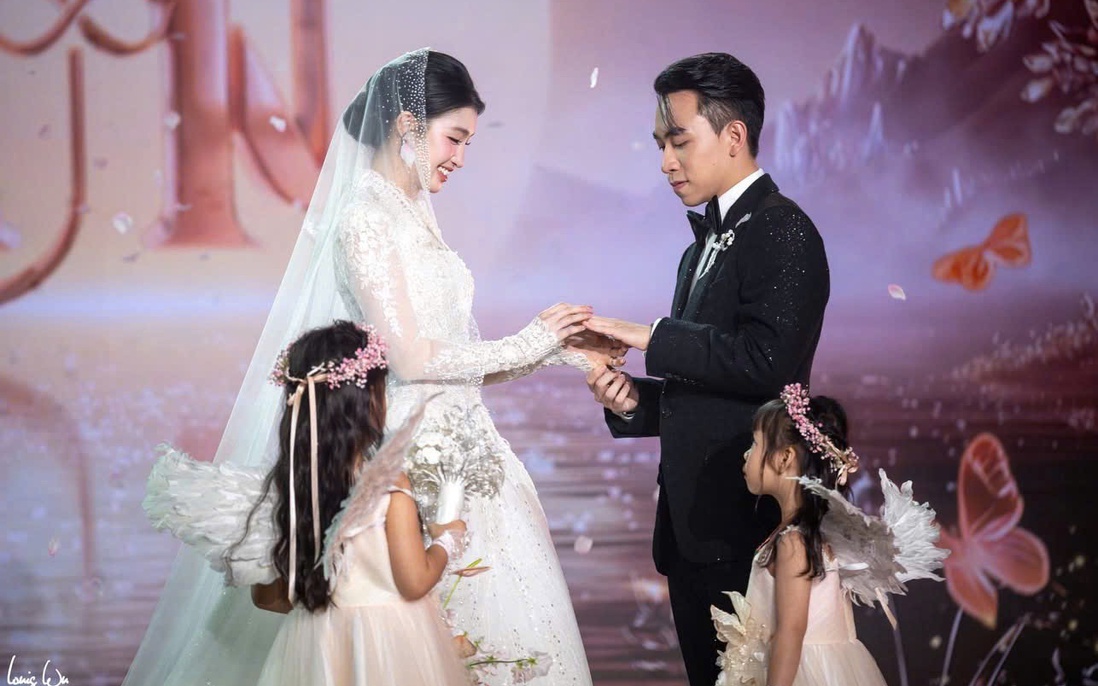 Á hậu Phương Nhi - thiếu gia Minh Hoàng trao nhẫn, chính thức nên duyên vợ chồng