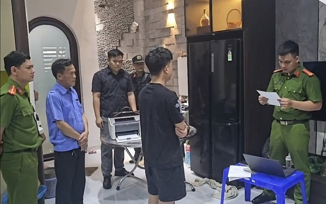 Vợ chồng cầm đầu đường dây hack Facebook, lừa đảo hơn 50 tỷ đồng