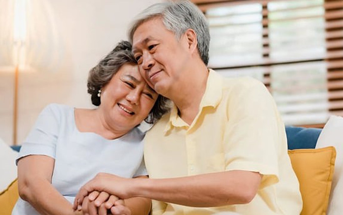 Cảm giác "đi ở nhờ" của cha mẹ già