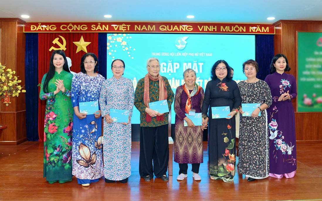 Trung ương Hội LHPN Việt Nam gặp mặt cán bộ hưu trí phía Nam nhân dịp Tết Bính Ngọ 2026