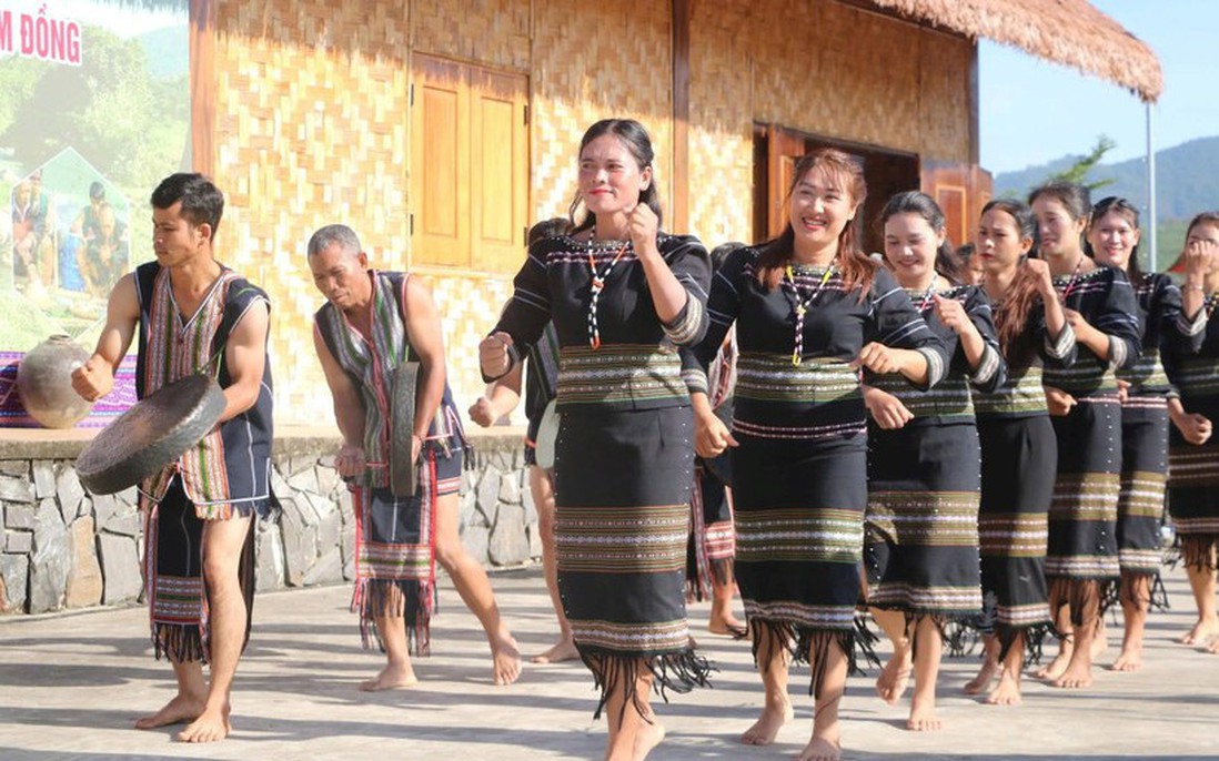 Hội LHPN Lâm Đồng chú trọng công tác phát triển đảng viên nữ trong vùng đồng bào dân tộc thiểu số 