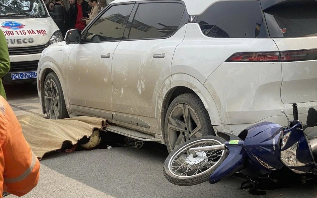 Tạm giữ hình sự tài xế lùi ô tô khiến 2 người phụ nữ thương vong