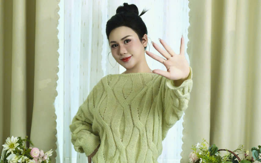 "Nỗi nhớ chơi vơi" và những rung động của nữ ca sĩ Gen Z