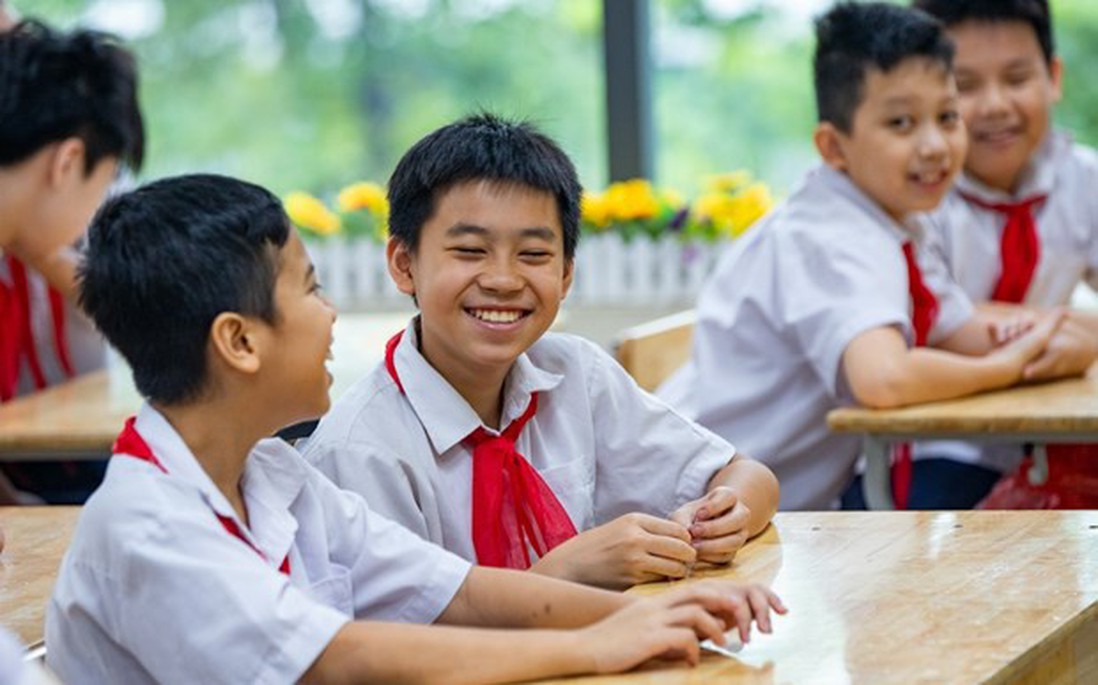 Giáo viên dạy thêm phải báo cáo về mối quan hệ với người đăng ký kinh doanh dạy thêm