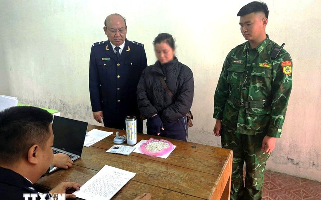 Quảng Ninh: Bắt giữ vụ vận chuyển số lượng lớn bạc trái phép