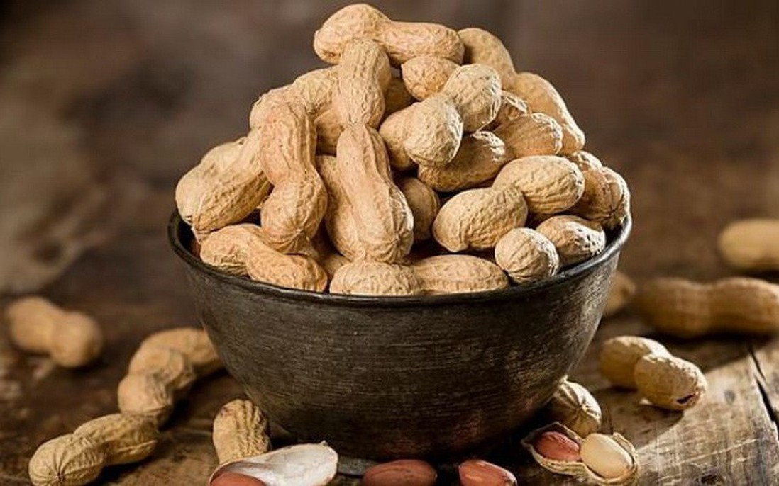 Ăn lạc không đúng cách cũng có thể nguy hiểm đến tính mạng?