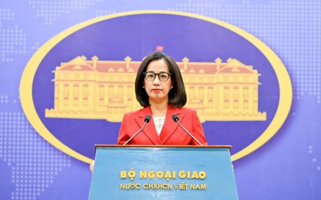 Phản ứng của Việt Nam về việc Trung Quốc mở trung tâm thương mại tại Hoàng Sa