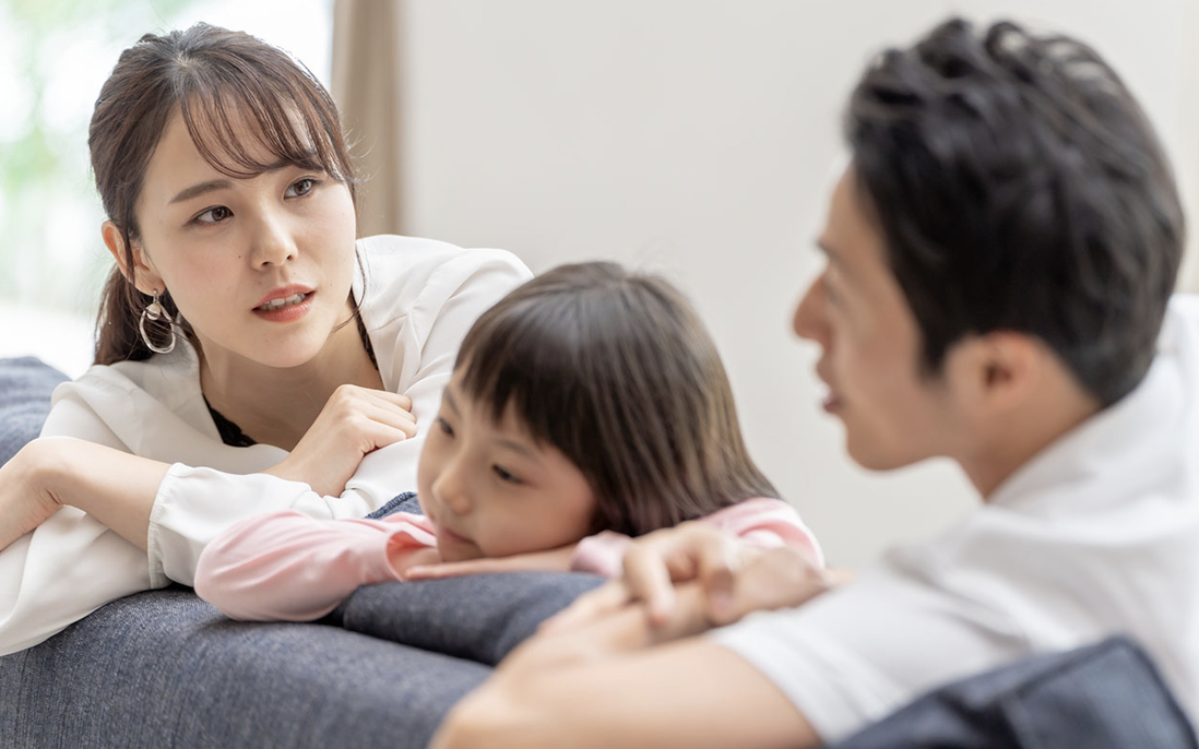 5 gợi ý giúp cha mẹ ứng xử khi con cáu gắt