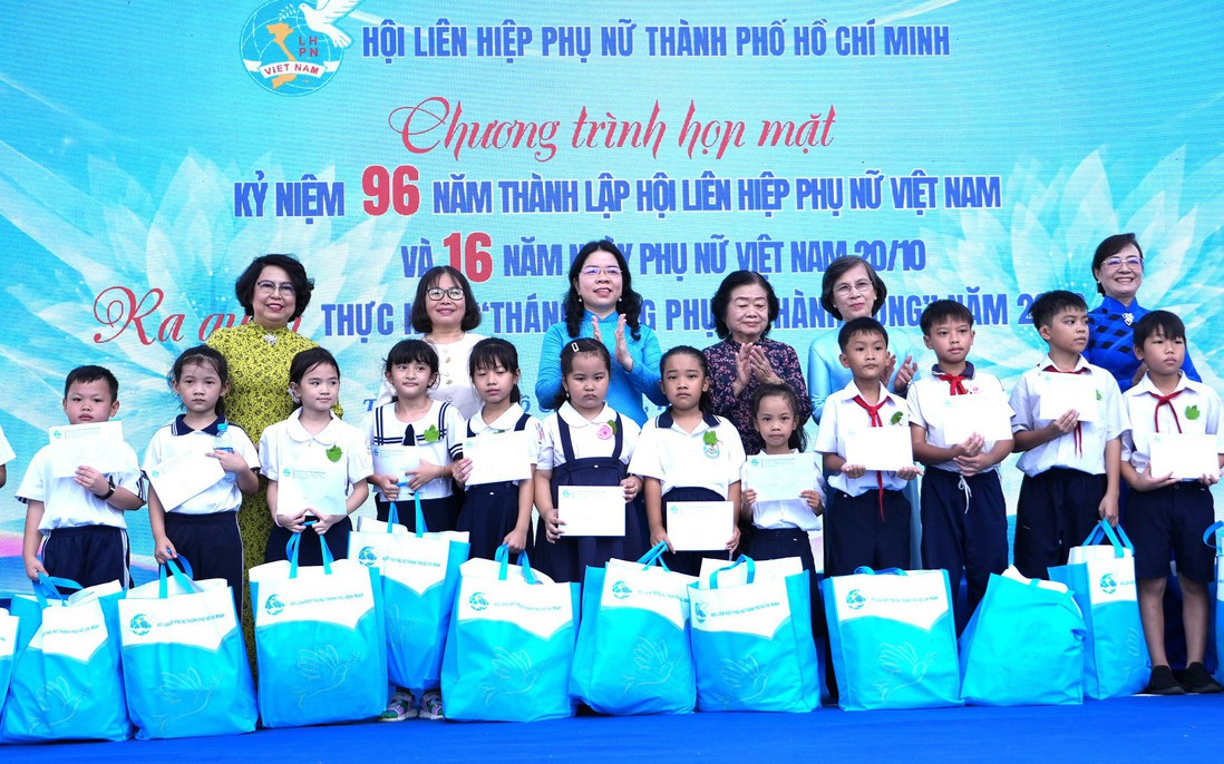 TPHCM ra quân "Tháng cùng phụ nữ hành động" với nhiều hoạt động chăm lo phụ nữ, trẻ em