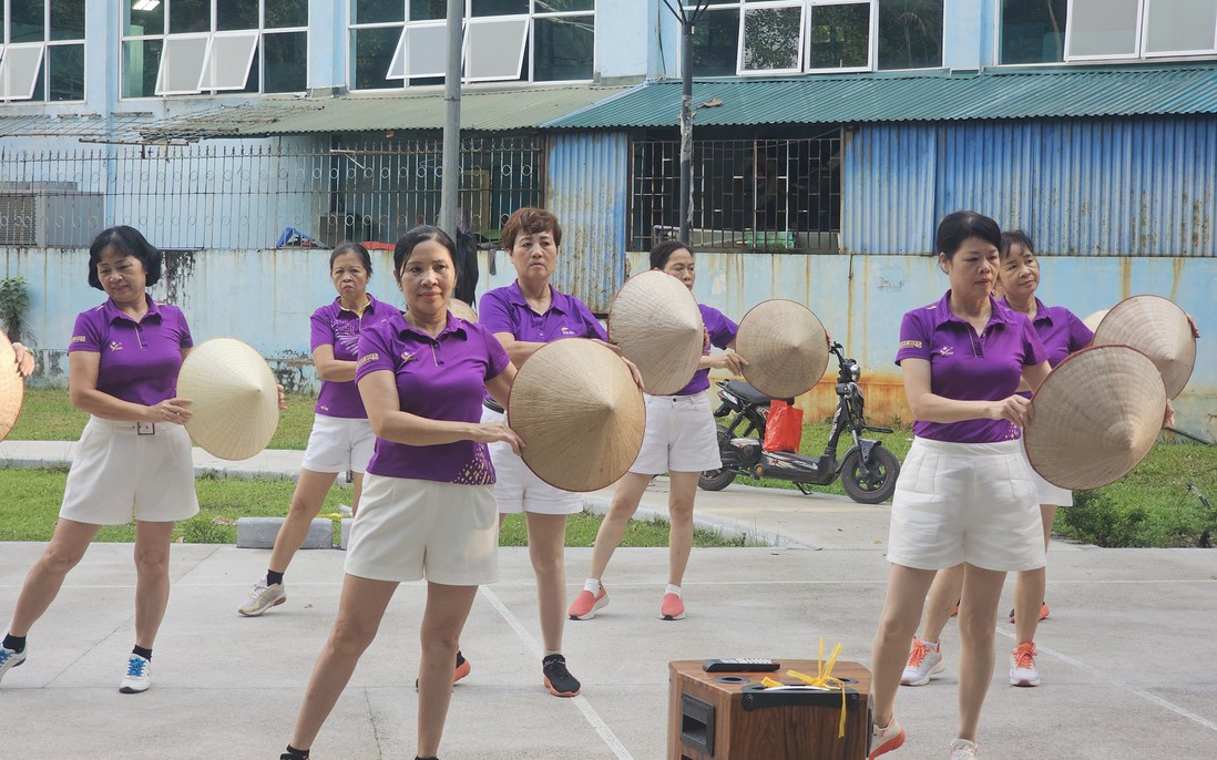 Người Hà Nội đang dùng không gian công cộng thế nào?