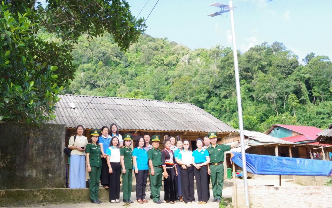 Hội LHPN TP Hà Nội "Đồng hành cùng phụ nữ biên cương" tại Sơn La