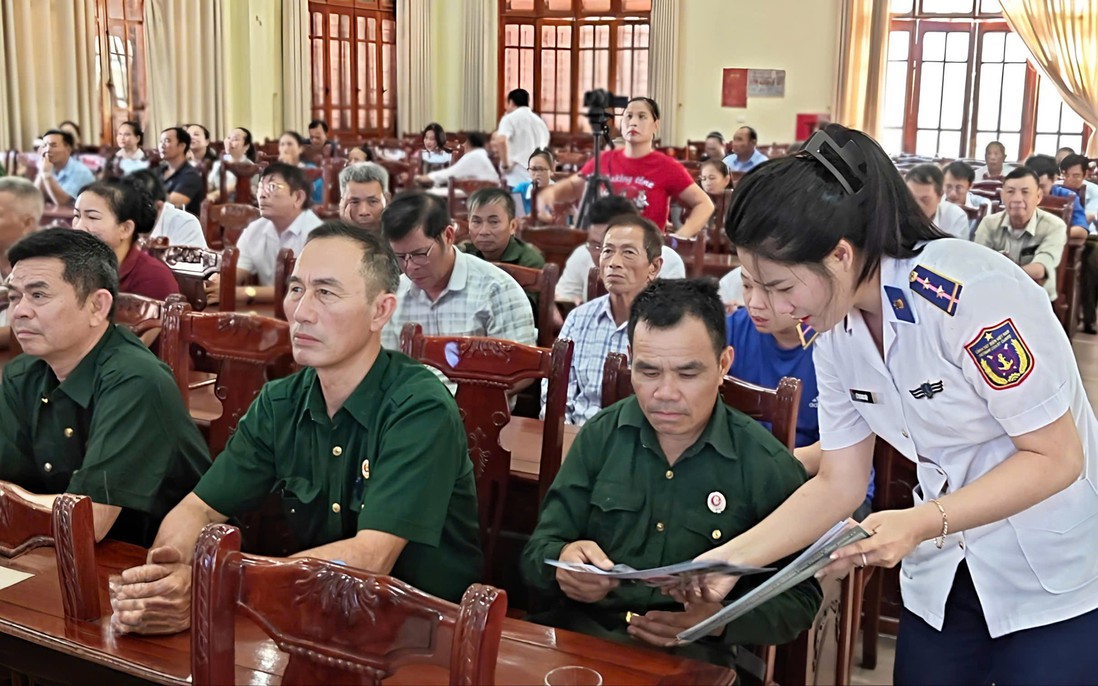 Thắt chặt tình quân dân qua chương trình "Cảnh sát biển với đồng bào dân tộc, tôn giáo"