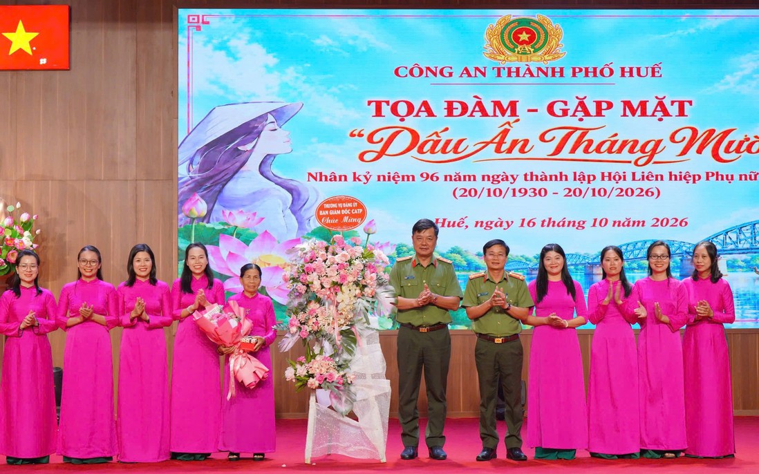 Phụ nữ Công an TP Huế phát huy truyền thống, vững bước trong thời kỳ mới