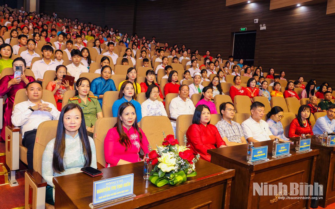 Ninh Bình: Tri ân "Mẹ đỡ đầu" và trao giải Cuộc thi "Phụ nữ khởi nghiệp" cấp tỉnh năm 2026