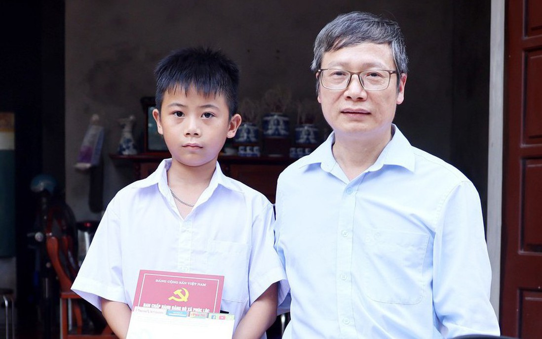 Tổng Biên tập Báo Phụ nữ Việt Nam nhận đỡ đầu học sinh mồ côi
